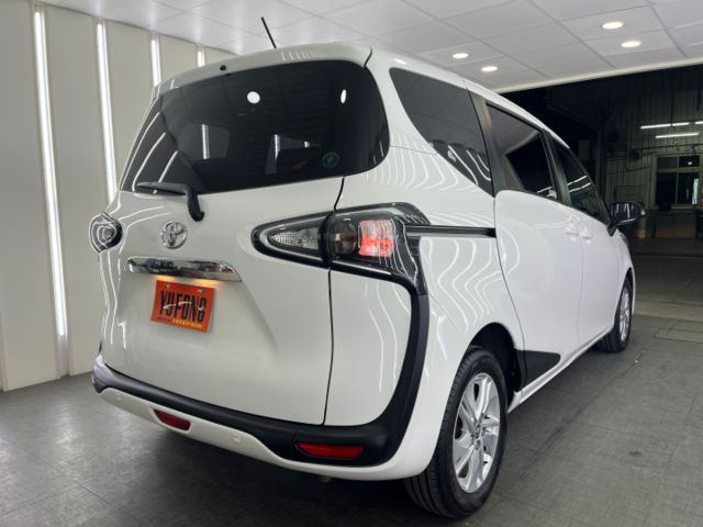 影片賞車✦Sienta 七人座 豪華+ 里程跑10萬 全車原鈑件 雙電動滑門.免鑰匙.定速.恆溫.盲點  第4張相片