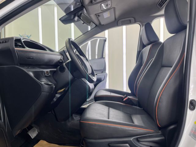 影片賞車✦Sienta 七人座 豪華+ 里程跑10萬 全車原鈑件 雙電動滑門.免鑰匙.定速.恆溫.盲點  第9張相片