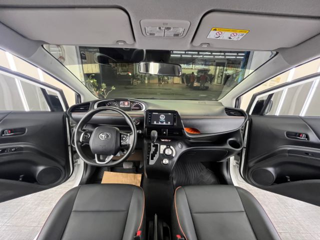 影片賞車✦Sienta 七人座 豪華+ 里程跑10萬 全車原鈑件 雙電動滑門.免鑰匙.定速.恆溫.盲點  第14張相片