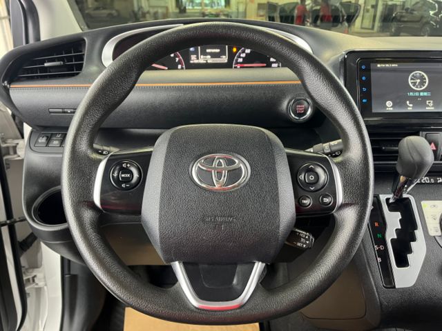 影片賞車✦Sienta 七人座 豪華+ 里程跑10萬 全車原鈑件 雙電動滑門.免鑰匙.定速.恆溫.盲點  第16張相片