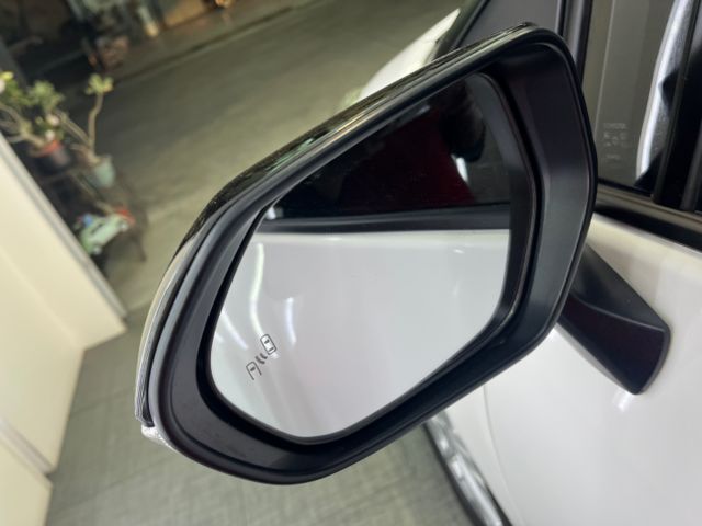 影片賞車✦Sienta 七人座 豪華+ 里程跑10萬 全車原鈑件 雙電動滑門.免鑰匙.定速.恆溫.盲點  第20張相片