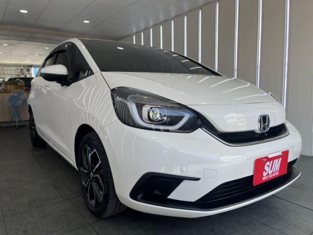 影片賞車✦ Fit HEV 油電 里程僅跑1萬多 全車原鈑件 升級360環景.安卓影音.前雷達 原廠新車保固  第2張相片