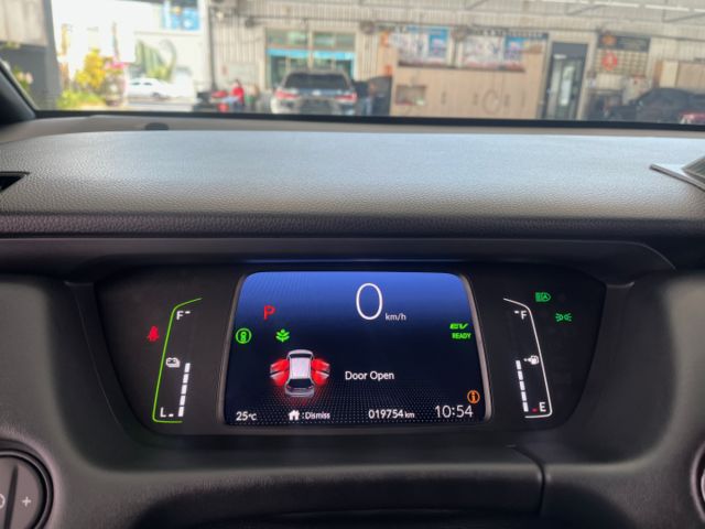 影片賞車✦ Fit HEV 油電 里程僅跑1萬多 全車原鈑件 升級360環景.安卓影音.前雷達 原廠新車保固  第12張相片