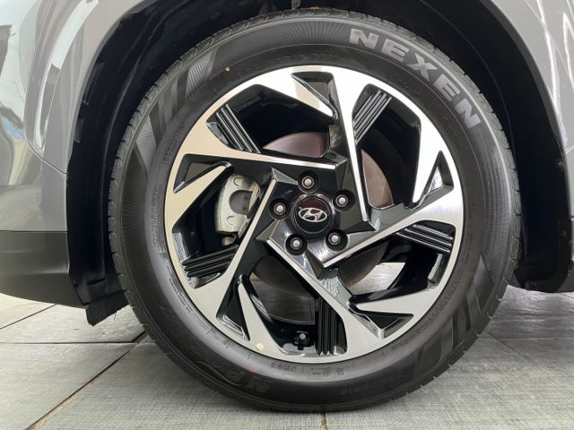 影片賞車✦Custin 市場稀有水泥灰 最頂級B版 全電動椅 全車原鈑件 原廠新車保固中  第6張相片