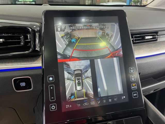 影片賞車✦Custin 市場稀有水泥灰 最頂級B版 全電動椅 全車原鈑件 原廠新車保固中  第17張相片