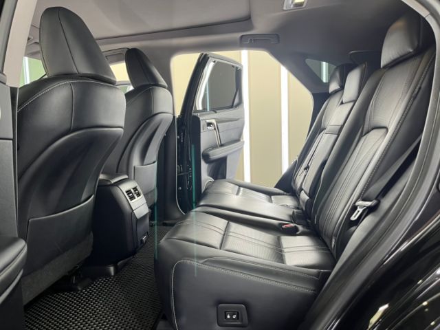 影片賞車✦RX300 旗艦版最頂級 里程僅跑8萬 全車原鈑件 大天窗.360環景.導航.品牌音響.無線充電板 可全部貸款  第8張相片