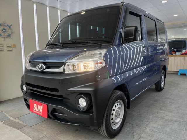 影片賞車✦菱利 廂式 手排 里程僅跑7萬 全車原鈑件 盲點.自動頭燈.循跡防滑.電子後視鏡.抬頭顯示幕.胎壓監控  第2張相片