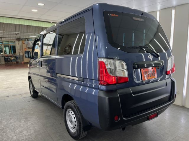 影片賞車✦菱利 廂式 手排 里程僅跑7萬 全車原鈑件 盲點.自動頭燈.循跡防滑.電子後視鏡.抬頭顯示幕.胎壓監控  第5張相片