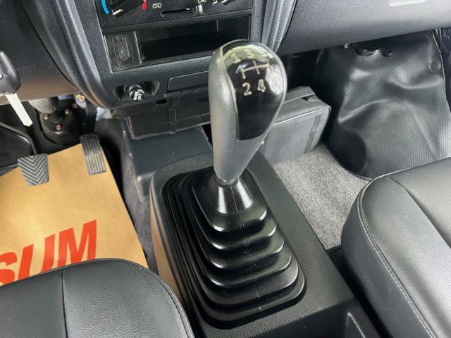 影片賞車✦菱利 廂式 手排 里程僅跑7萬 全車原鈑件 盲點.自動頭燈.循跡防滑.電子後視鏡.抬頭顯示幕.胎壓監控  第15張相片