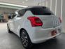 影片賞車✦SWIFT 輕油電 稅金超省！全車原鈑件 里程僅跑6萬 ACC跟車.Car Play.倒車影像.換檔撥片.恆溫  第4張縮圖