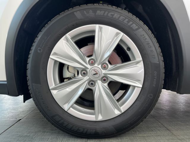 影片賞車✦UX300h 豪華特仕版 里程僅跑1千 全車原鈑件 數萬選配買到賺到 ！原廠新車保固中  第5張相片