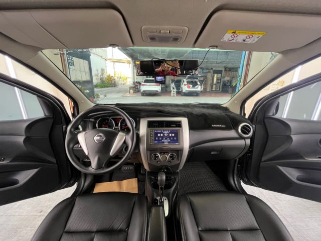 影片賞車✦Livina 頂級旗艦版 里程僅跑5萬多 全車原鈑件  免鑰匙.導航.盲點.抬頭顯示幕.恆溫空調.藍芽支援  第10張相片