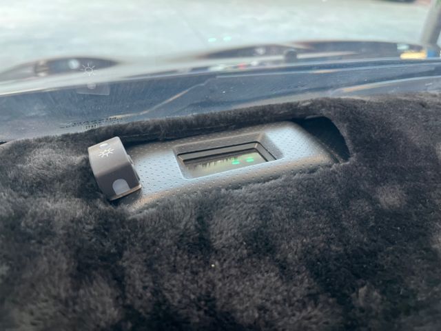 影片賞車✦Livina 頂級旗艦版 里程僅跑5萬多 全車原鈑件  免鑰匙.導航.盲點.抬頭顯示幕.恆溫空調.藍芽支援  第19張相片