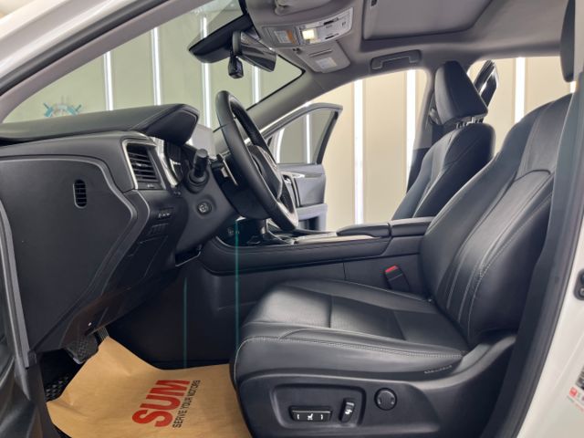 影片賞車✦RX300 頂級版 里程僅跑3萬 全車原鈑件 選配導航+360環景 電動椅.電尾門.天窗.抬頭顯示幕  第6張相片