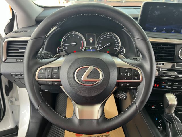 影片賞車✦RX300 頂級版 里程僅跑3萬 全車原鈑件 選配導航+360環景 電動椅.電尾門.天窗.抬頭顯示幕  第14張相片