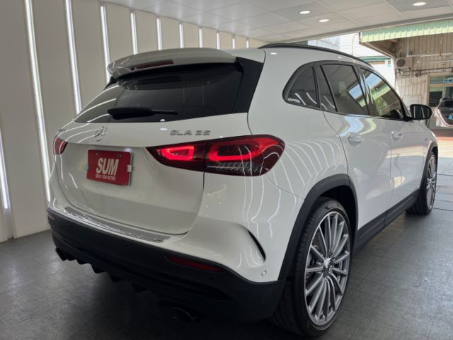 影片賞車✦GLA35 AMG 4MATIC 里程僅跑4萬多 全車原鈑件 全景天窗.柏林之音.數位儀表.360環景  第3張相片