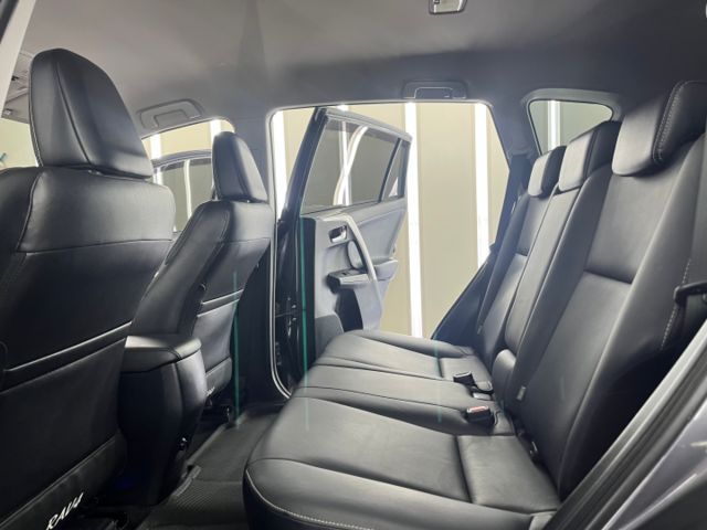 影片賞車✦ RAV4 2.0尊爵 升級原廠精裝買到賺到! 安卓影音.360環景.重低音喇叭.電動椅.定速 全車原鈑件  第8張相片