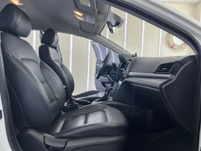 玉豐汽車✦Elantra 限量贈安卓！里程僅跑4萬多 全車原鈑件 LED日行燈.方控.定速.後座出風口  第11張相片