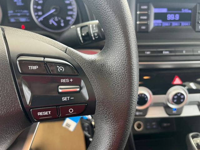 玉豐汽車✦Elantra 限量贈安卓！里程僅跑4萬多 全車原鈑件 LED日行燈.方控.定速.後座出風口  第15張相片