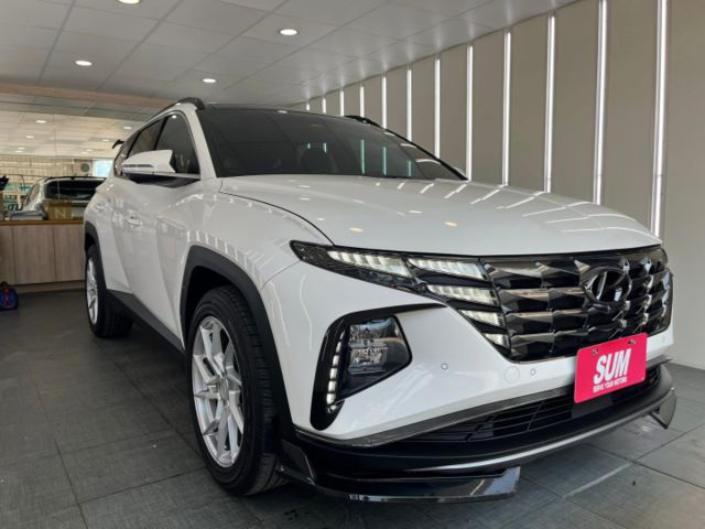 影片賞車✦Tucson L Hybrid GLT-C 最頂級 里程僅跑7萬 全車原鈑件 全車精品買到賺到！  第3張相片
