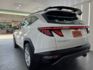 影片賞車✦Tucson L Hybrid GLT-C 最頂級 里程僅跑7萬 全車原鈑件 全車精品買到賺到！  第5張縮圖