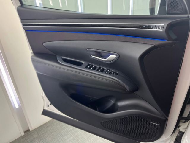 影片賞車✦Tucson L Hybrid GLT-C 最頂級 里程僅跑7萬 全車原鈑件 全車精品買到賺到！  第7張相片