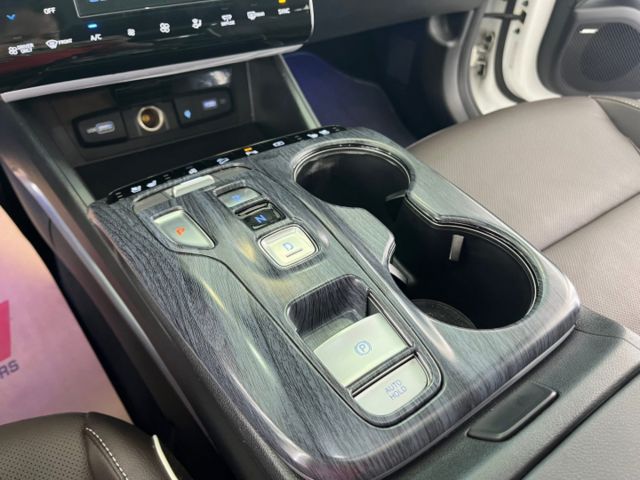 影片賞車✦Tucson L Hybrid GLT-C 最頂級 里程僅跑7萬 全車原鈑件 全車精品買到賺到！  第19張相片