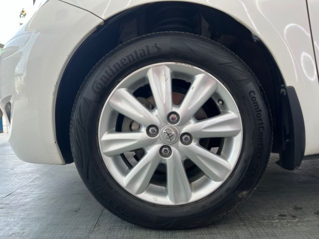 影片賞車✦小鴨 頂級G版 里程僅跑8萬多 挑戰全網最低！恆溫.方控.皮椅.鋁圈.導航.藍芽支援.電動後視鏡  第5張相片