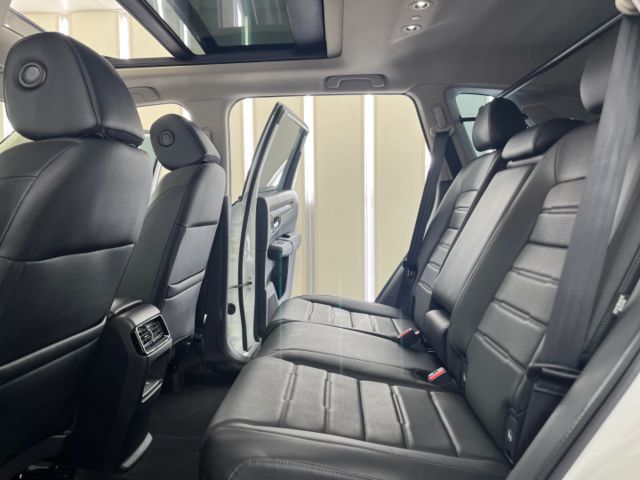 影片賞車✦CRV 最頂級Prestige 里程僅跑1萬8 全車原鈑件.全景天窗.環景.雙電動椅.電尾門.BOSE音響  第8張相片