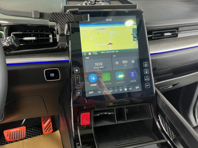 影片賞車✦Custin 豪華大七人 最頂級B版 全電動椅 全車原鈑件 全車精品買到賺到！  第15張相片