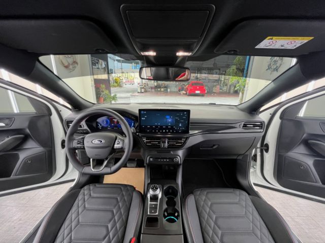 玉豐汽車✦Focus ST-Line Vignale 里程僅跑2萬 全車原鈑件 B&O音響.主動轉向頭燈.L2跟車  第11張相片