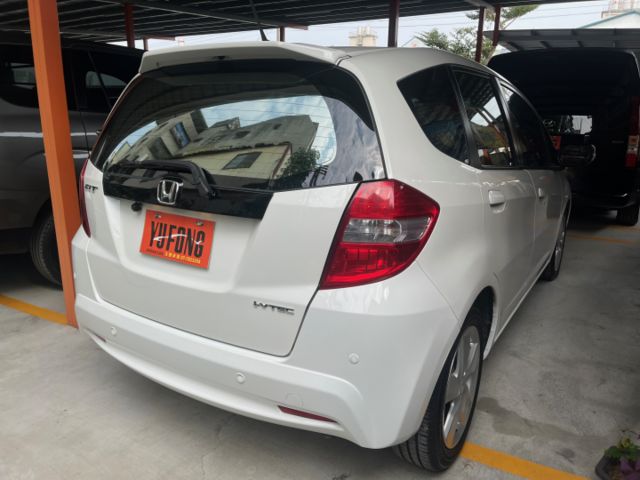 影片賞車✦FIT 最頂級Vtis 里程僅跑15萬 全車原鈑件 升級大螢幕安卓 方控.快撥.導航.倒車影像.定速  第4張相片