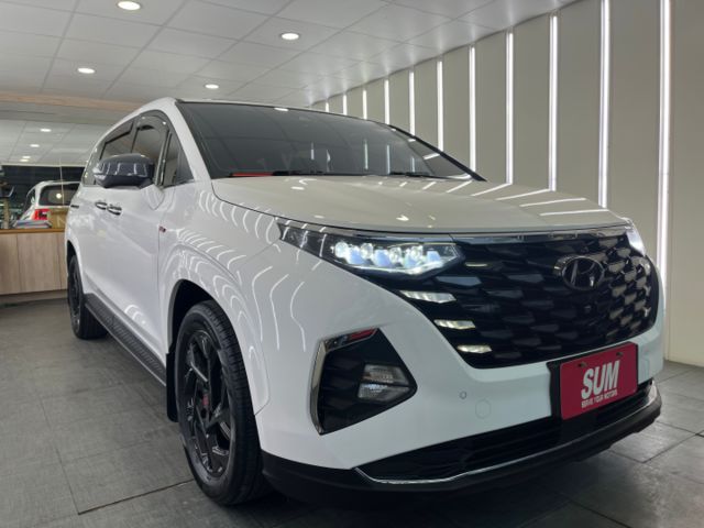 影片賞車✦Custin 豪華大七人 最頂級B版 全電動椅 全車原鈑件 全車精品買到賺到！  第2張相片