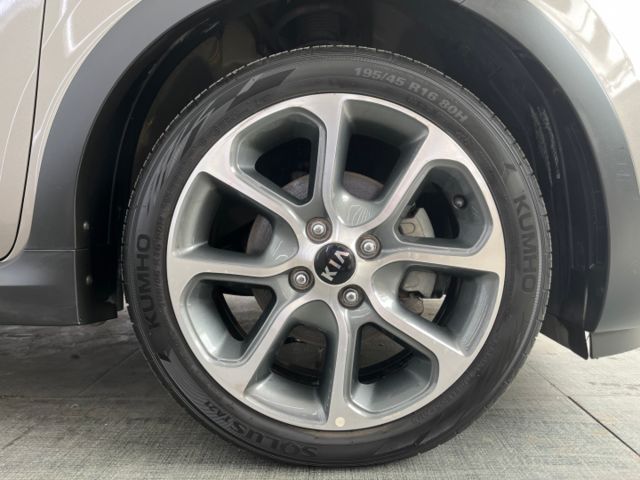 影片賞車✦Picanto X-Line版 里程僅跑7萬多 全車原鈑件 7安.LED晝行燈.免鑰匙.定速.倒車影像.煞停  第5張相片