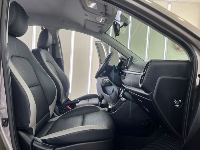 影片賞車✦Picanto X-Line版 里程僅跑7萬多 全車原鈑件 7安.LED晝行燈.免鑰匙.定速.倒車影像.煞停  第10張相片