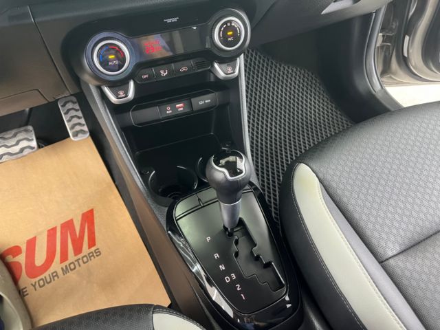 影片賞車✦Picanto X-Line版 里程僅跑7萬多 全車原鈑件 7安.LED晝行燈.免鑰匙.定速.倒車影像.煞停  第19張相片