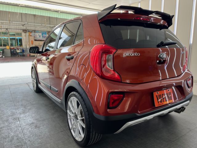 影片賞車✦Picanto X-Line版 里程僅跑3萬多 全車原鈑件 7安.LED晝行燈.免鑰匙.定速.倒車影像.盲點  第4張相片