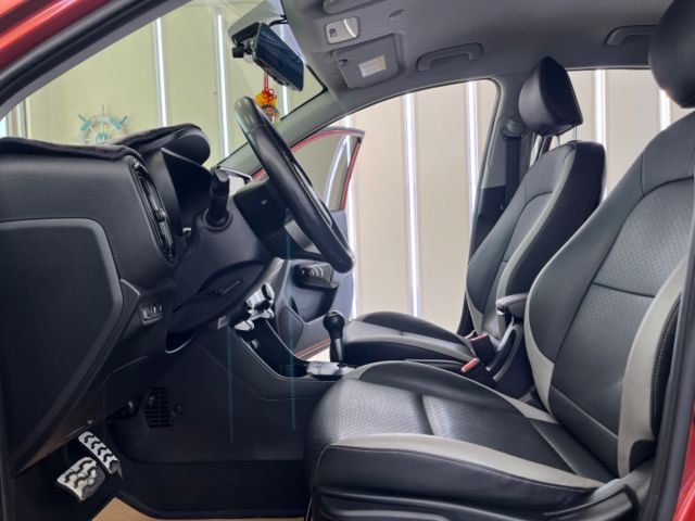 影片賞車✦Picanto X-Line版 里程僅跑3萬多 全車原鈑件 7安.LED晝行燈.免鑰匙.定速.倒車影像.盲點  第8張相片