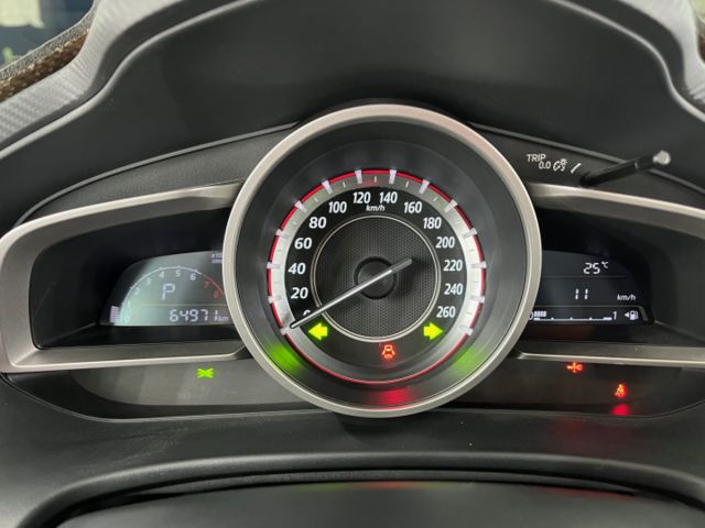 玉豐汽車✦ MAZDA3 5D 魂動x鋼鐵灰 只跑6萬 IKEY/定速/方控/藍牙/恆溫/倒車影像/胎壓偵測  第13張相片