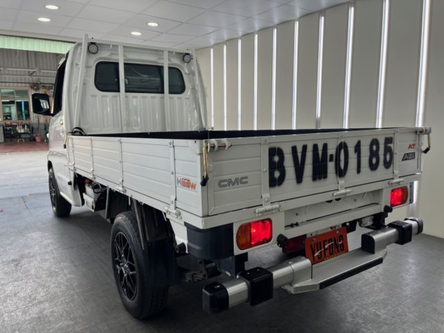 影片賞車✦菱利 1.5自排 里程僅跑1萬 全車原鈑件 盲點.定速.前後錄行車記錄器.抬頭顯示幕.電動後視鏡收納  第3張相片