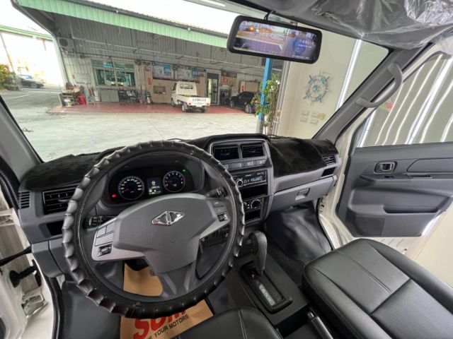 影片賞車✦菱利 1.5自排 里程僅跑1萬 全車原鈑件 盲點.定速.前後錄行車記錄器.抬頭顯示幕.電動後視鏡收納  第9張相片