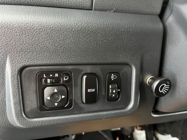 影片賞車✦菱利 1.5自排 里程僅跑1萬 全車原鈑件 盲點.定速.前後錄行車記錄器.抬頭顯示幕.電動後視鏡收納  第16張相片
