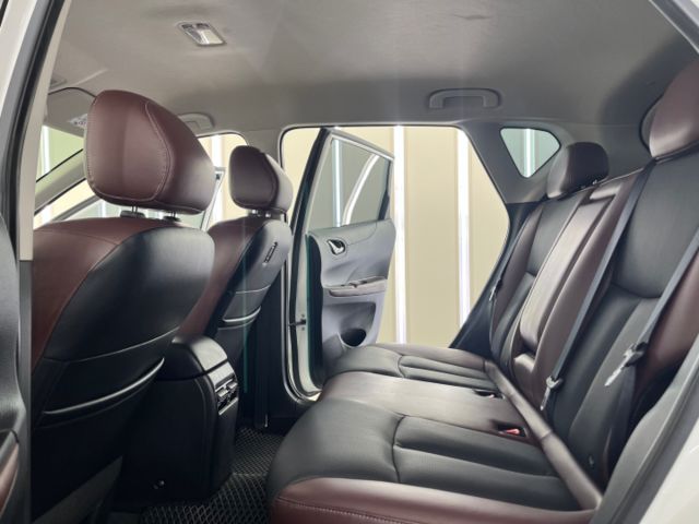 影片賞車✦Tiida J 市場稀有 里程僅跑5萬 全車原鈑件 升級大螢幕安卓.電子後視鏡.盲點.Car Play.免鑰匙  第7張相片