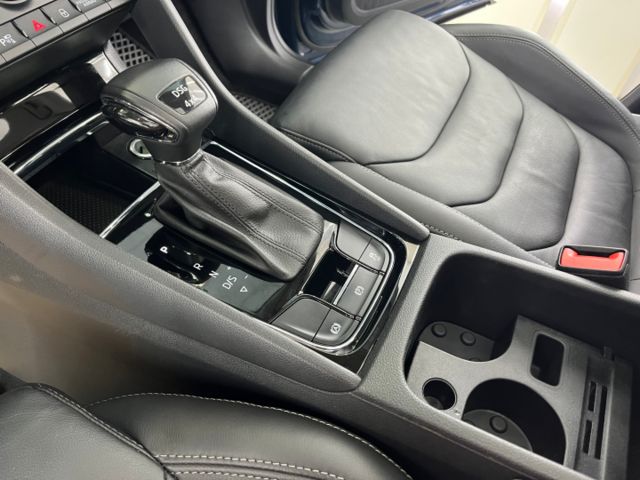 玉豐汽車✦ KODIAQ 2.0 TSI 4WD 尊榮版 新車保固 豪華七人座 原廠保養紀錄 原鈑件 第三方認證鑑定  第19張相片