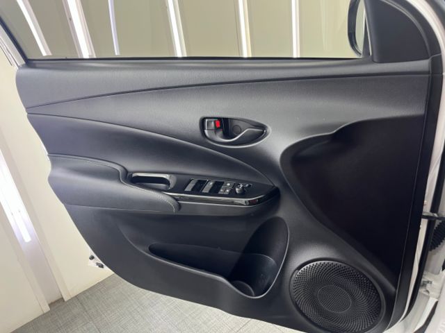 影片賞車✦VIOS 里程僅跑2萬多 全車原鈑件 自動大燈.導航.倒車影像.電動後視鏡收納.循跡防滑.Car Play  第7張相片