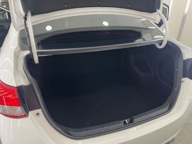 影片賞車✦VIOS 里程僅跑2萬多 全車原鈑件 自動大燈.導航.倒車影像.電動後視鏡收納.循跡防滑.Car Play  第20張相片