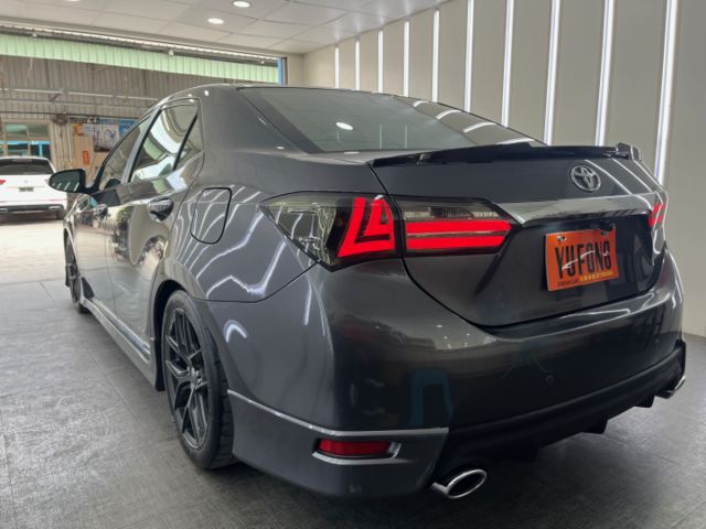 影片賞車✦ALTIS 升級原廠精裝+Ｚ版外觀 里程僅跑13萬 全車原鈑件 免鑰匙.定速.恆溫.循跡防滑.導航.數位電視  第3張相片