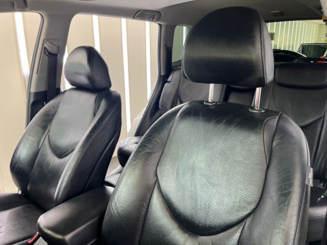 影片賞車✦ RAV4 頂級G版2WD 里程僅跑19萬 HID大燈.電動椅.天窗.定速.雙區恆溫.前後雷達.衛星導航.藍芽  第11張相片