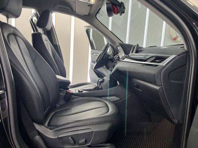 玉豐汽車✦ 總代理X1 1.5 里程只跑9萬多 全車原鈑件 原廠資料皆齊全 前車主很顧車～  第9張相片