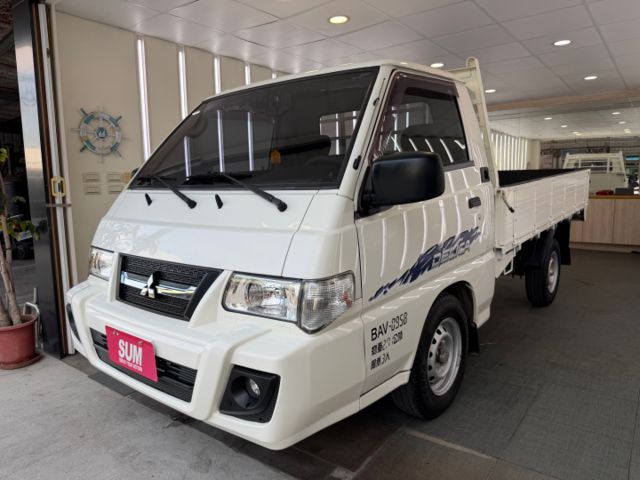 影片賞車✦得利卡 手排 里程僅跑3萬 全網最美！全車原鈑件 電子後視鏡.電動窗.前雷達.前後霧燈  第2張相片